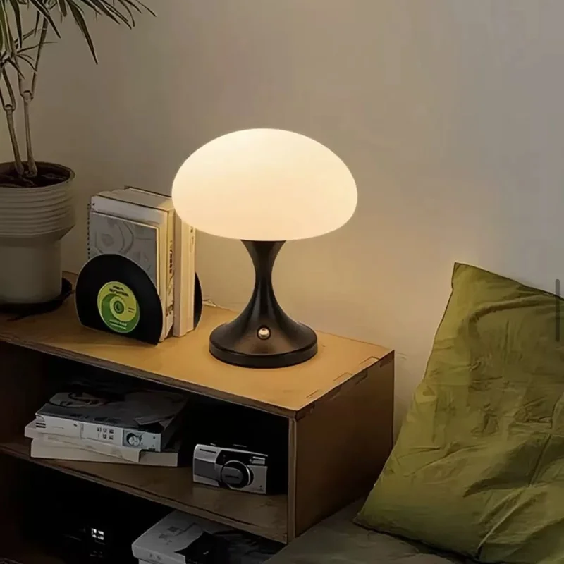 THT-061 Table lamps
