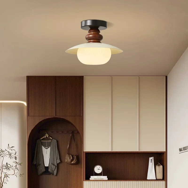 THC-101 Ceiling lights