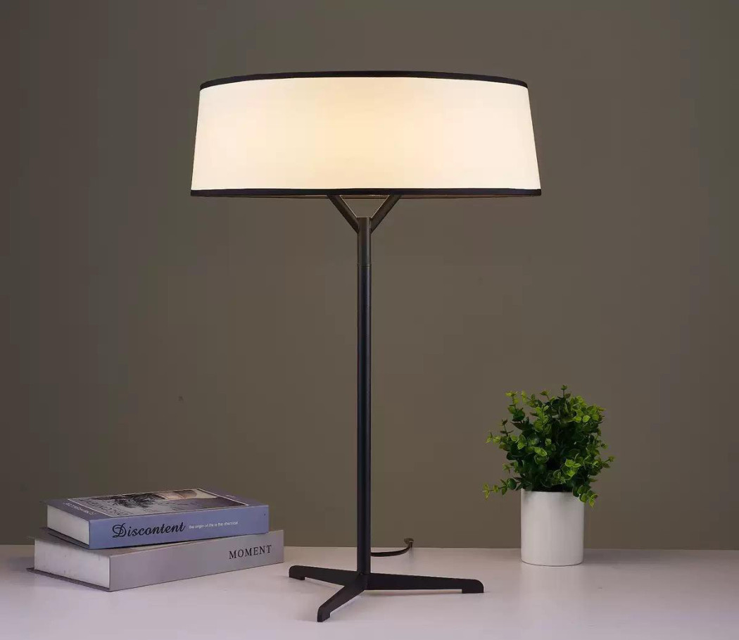 THT-134 table lamp Black