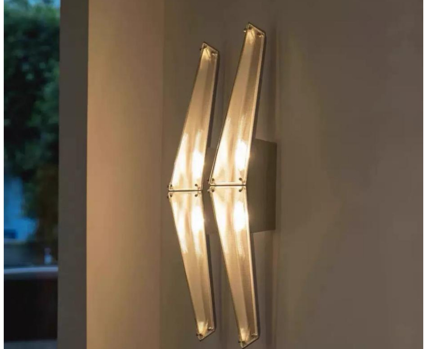 Minimalist wall lamp (Round Ceiling Rose) - THW-118 wall lamp product photo