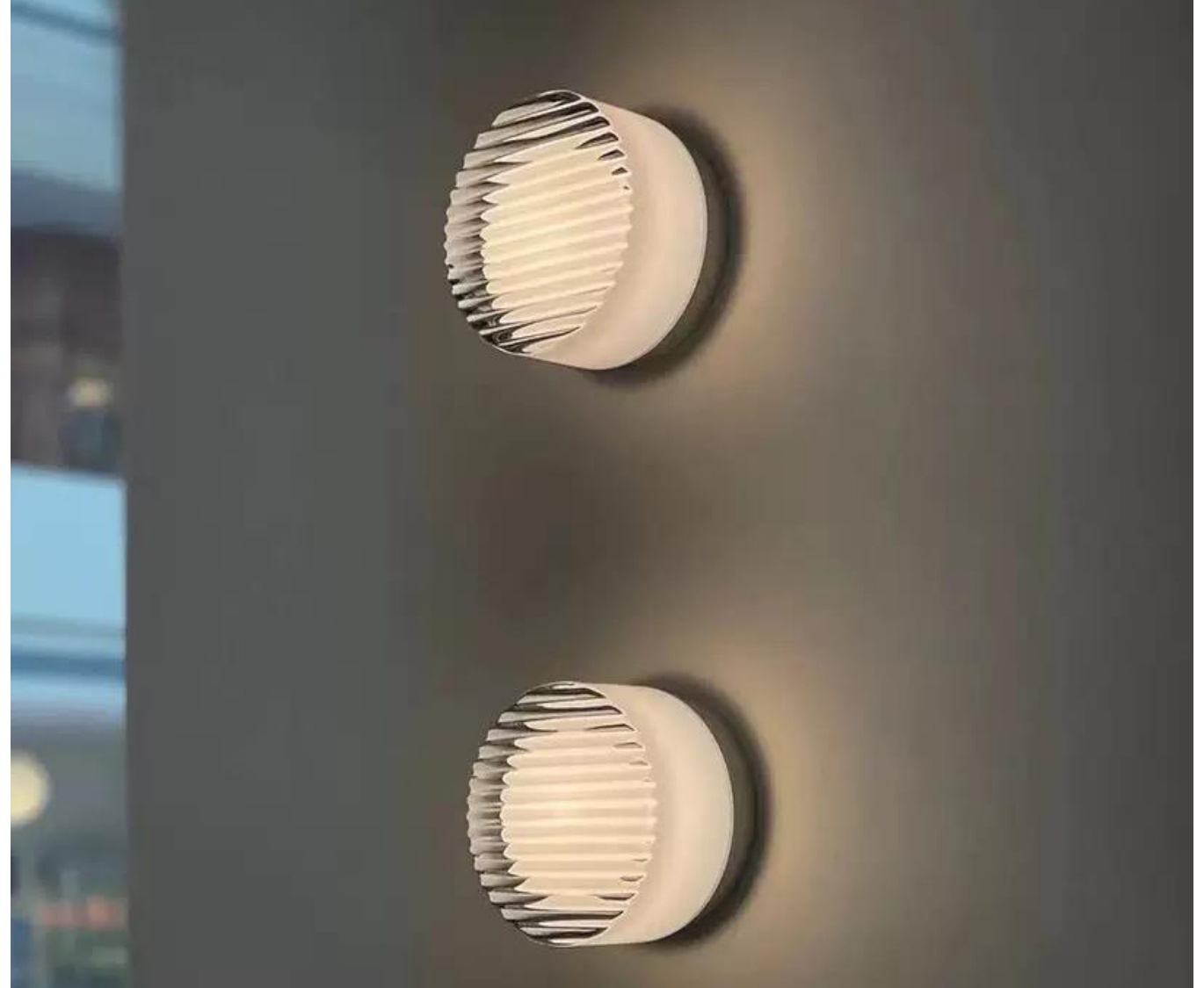 Minimalist wall lamp (Round Ceiling Rose) - THW-122 wall lamp product photo